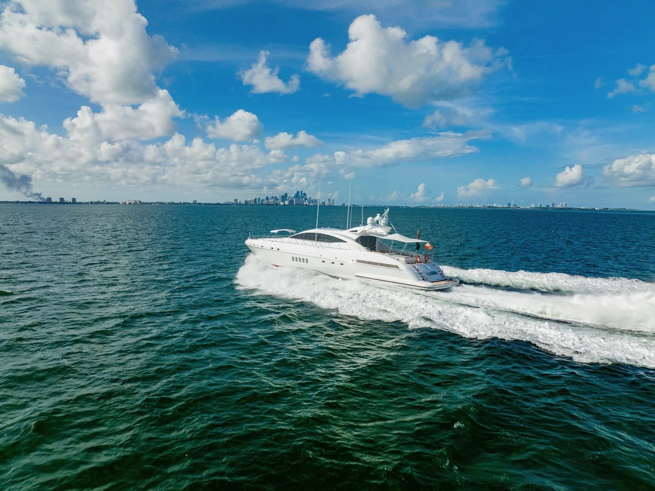 95 foot Mangusta — Houdini — gallery photograph 1